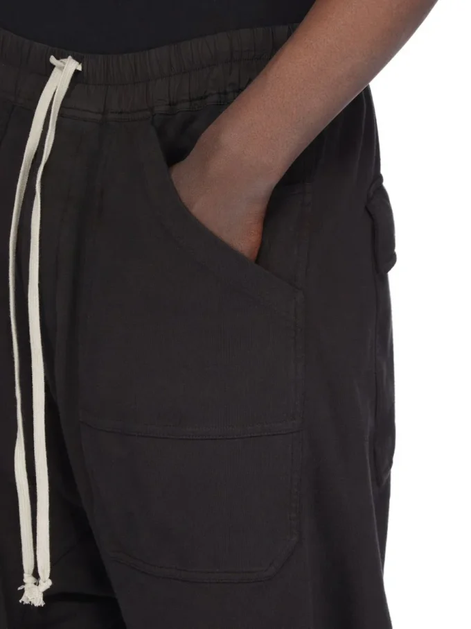 DRKSHDW FW25 CONCORDIANS CLASSIC CARGO TREKKOORD IN ZWART COMPACT ZWAAR JERSEY DU02E7370RIG-09 DRKSHDW FW25 CONCORDIANS CLASSIC CARGO TREKKOORD IN ZWART COMPACT ZWAAR JERSEY DU02E7370RIG-09