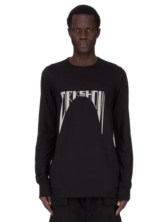 DRKSHDW FW25 CONCORDIANS LEVEL LS T IN ZWART MEDIUM GEWICHT KATOENEN JERSEY DU02E7260RNEP4-0908